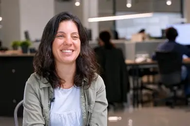 La Dra. Marta P. Estarella, CEO de Qilimanjaro Quantum Tech, durant l'entrevista.
